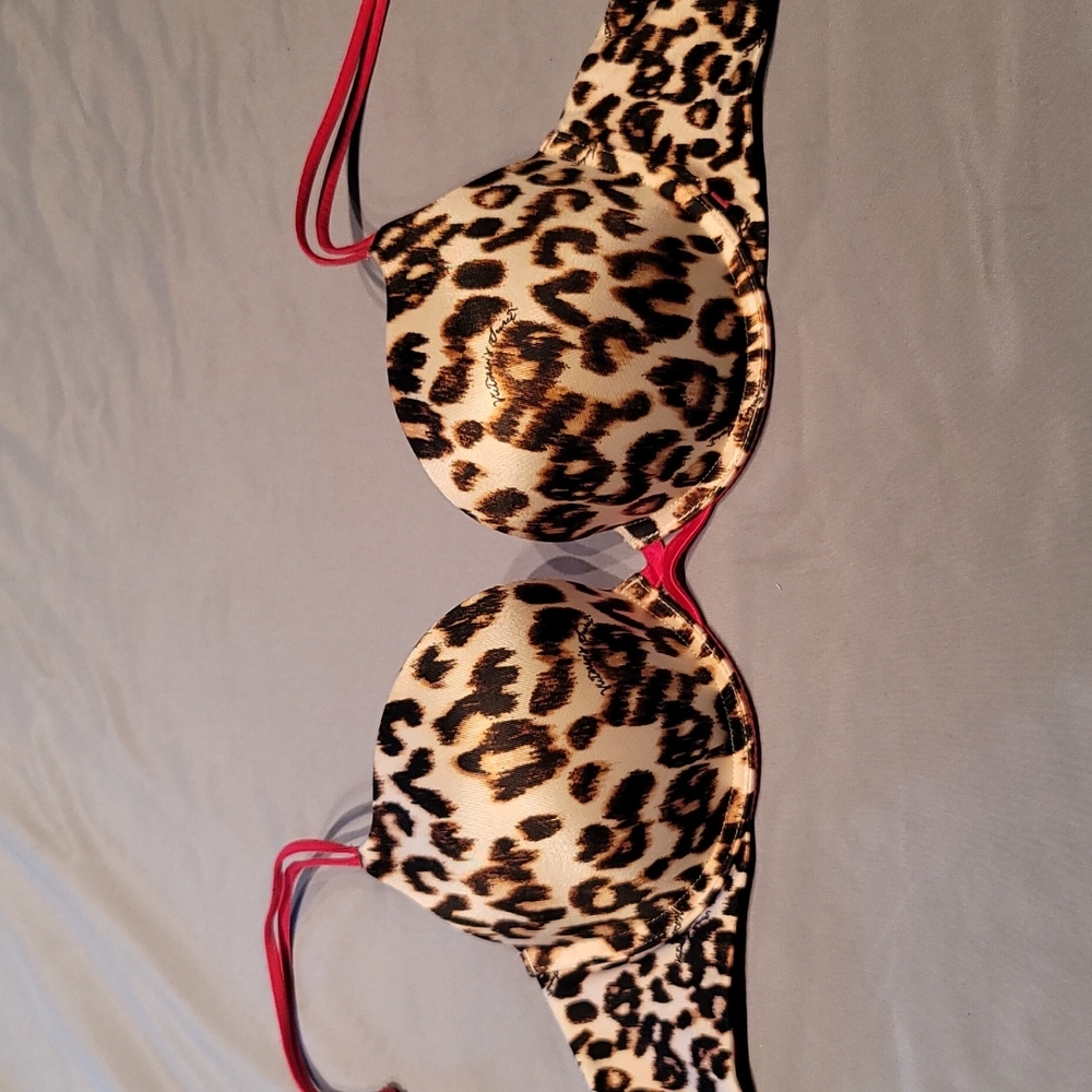 Pink Victoria secret bra